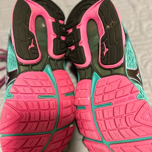 Mizuno Wave Rider 19 - Picture 3 of 6